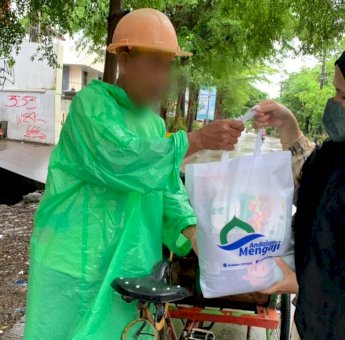 Berbagi di Awal Tahun, Andalan Mengaji Bagikan Paket Sembako