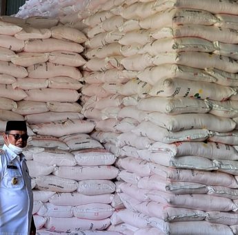 Lutfi Halide Jamin Ketersediaan Pupuk di Soppeng Selama 2022