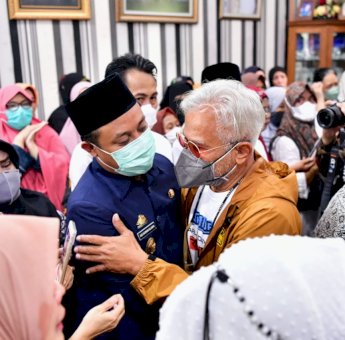 Andi Sudirman Sampaikan Duka Cita Meninggalnya Istri Yanuar Fachruddin