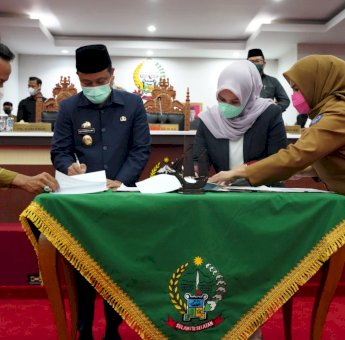 DPRD Sulsel Sahkan Ranperda Penyelenggaraan Bantuan Hukum