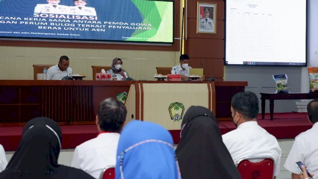 Sosialisasi program penyerahan beras untuk ASN dilingkungan Pemkab Gowa, yang berlangsung di Baruga Karaeng Galesong, Kantor Bupati Gowa, Rabu (12/01/2022). (Istimewa)