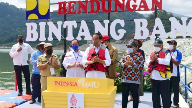 Peresmian Bendungan Bintang Bano di Kabupaten Sumbawa Barat, Provinsi Nusa Tenggara Barat, Jumat (14/01/2022).