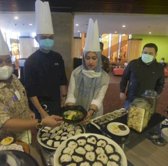 Diinisiasi Bupati Luwu Utara, Claro Makassar Hadirkan Berbagai Menu Berbahan Dasar Sagu