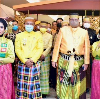 Andi Sudirman Hadiri HUT MKGR, Airlangga Apresiasi Capaian Vaksinasi Sulsel Lebih 70 Persen