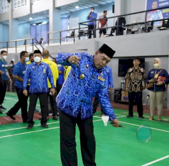 Buka Turnamen Bulutangkis KORPRI CUP I, Sekprov Sulsel: Junjung Tinggi Sportivitas