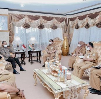 Berkunjung ke Balikpapan, Dubes India Tawarkan Program Bidang Pendidikan dan Farmasi