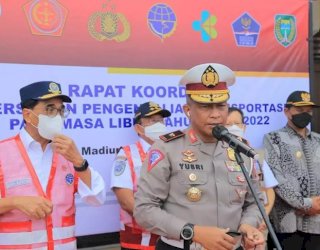 Peralihan Plat Kendaraan Hitam ke Putih Berteknologi Chip Banyak Manfaatnya