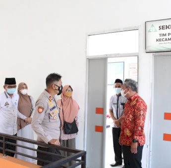 Hari Terakhir Berkantor di Burau, Bupati Luwu Timur Pantau Pelayanan