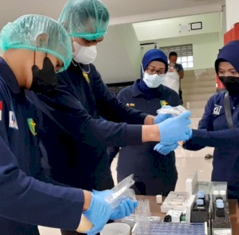 Pastikan Makanan Wapres Tidak Beracun, Biddokes Polda Banten Laksanakan Food Safety