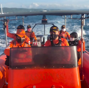 Basarnas Kerahkan Personel Pos Sar Selayar Cari 4 Awak Kapal KLM Darmawan Jaya di Perairan Kayuadi Selayar