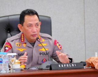 Kapolri Apresiasi Bupati Klaten Atas Pencapaian Vaksinasi
