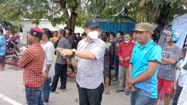 Wabup Edy Manaf Kunjungi Korban Kebakaran