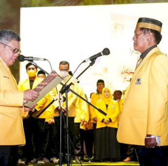 Resmi Dilantik, Kaswadi Razak Kembali Nakhodai Golkar Soppeng