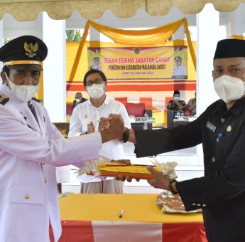 Serah Terima Jabatan Camat Malangke Barat, Wabup Lutra Harap Sinergitas Terus Terjalin