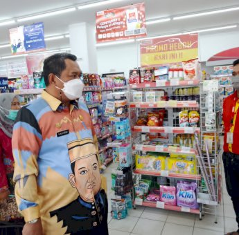 Pantau Harga Minyak Goreng, Kadis P2KUKM Luwu Utara Minta Warga tidak Panik