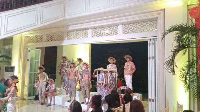 Event Parade Fashion Show terbesar di Bali melibatkan Puluhan Designer ternama dari berbagai Dearah di Indonesia.