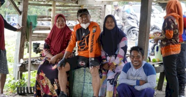 Disapa Bupati Lagi, Warga Pantai Merpati Bulukumba Minta Gunakan Sementara Lokasi Untuk Cari Penghidupan