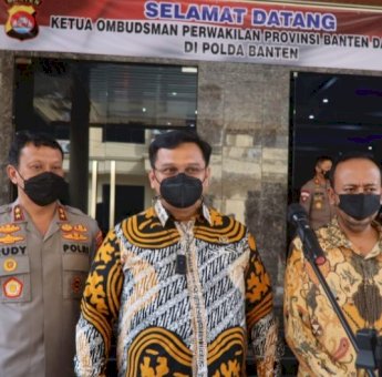 Polda Banten Raih Anugerah Predikat Zona Hijau Kepatuhan Pelayanan Publik Ombudsman