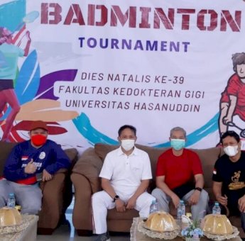 Meriahkan Dies Natalis Ke-39, FKG Unhas Gelar Kejuaraan Bulutangkis