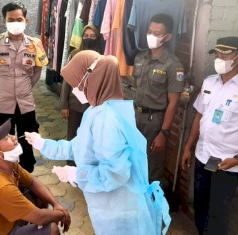 Cegah Penyebaran Covid-19, Polsek Kepulauan Seribu Utara Terus Gelar Testing Swab Antigen Door to Door