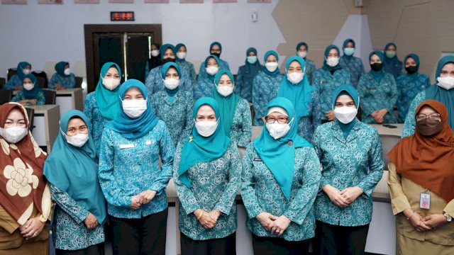TP PKK Kabupaten Gowa membentuk Kader Pro Sehat Kendali Covid-19, Selasa (8/2/2022).