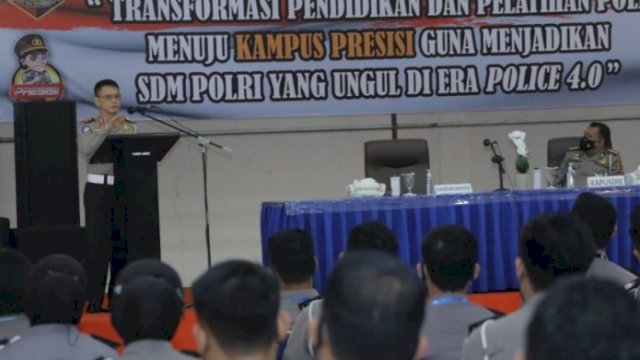 Kakorlantas Polri, Irjen Pol Firman saat beri pengarahan peserta DIKBANGSPES LANTAS 2022 di Serpong, Rabu (09/02/222). (Istimewa)
