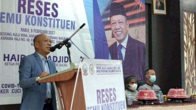Anggota DPRD Sulsel, Haidar Madjid saat menggelar reses di Kecamatan Biringkanaya, Makassar, Rabu (9/2/2022). Foto: Istimewa