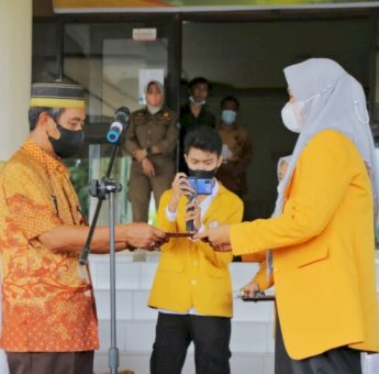 188 Mahasiswa KKN Universitas Lamappapoleonro Dilepas