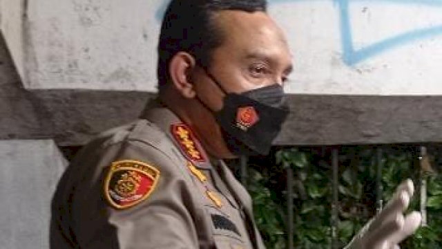 Kapolres Metro Jakarta Selatan Kombes Pol Budi Herdhi, saat memberi keterangan Pers, Kamis (10/02/2022). (Foto. Wahyu Widodo/republiknews.co.id)