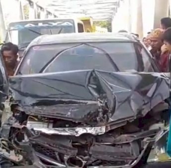 Gegara Rem Mendadak, Empat Mobil di Jeneponto Tabrakan Beruntun