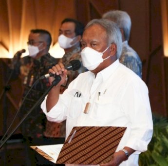 Lantik Pengurus HATHI, KANI-ID dan KNI-BB, Menteri PUPR Ingatkan Profesionalme Dalam Bekerja