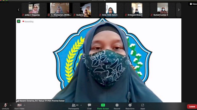 Pelaksana Tugas Ketua Tim Penggerak PKK Sulawesi Selatan (Sulsel), Naoemi Octarina, membuka Webinar Sosialisasi Petugas Pendamping Keluarga (PPK) dan Aplikasi ELSIMIL, Jumat (11/02/2022). (Istimewa)