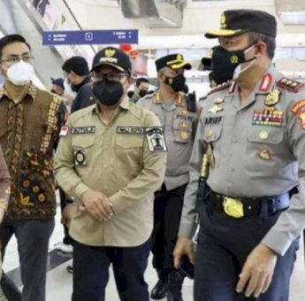 Kabaharkam Polri Tinjau Penanganan Covid-19 di Malang, Pastikan Prokes Berjalan
