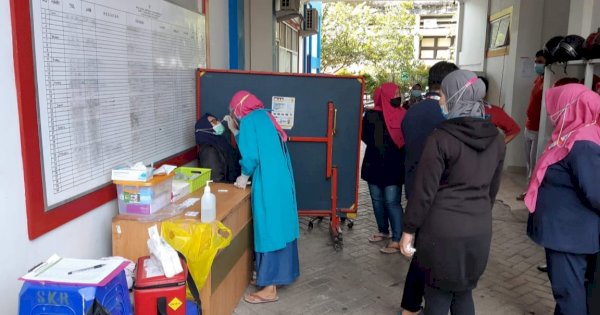 Antisipasi Penyebaran Covid-19, PMI Makassar Test Antigen Seluruh Karyawan, Staf dan Pengurus