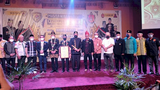 Kegiatan Musyawarah Besar 'Kesempekatan Pore' Laskar Kebangkitan Kutai (LKK) di Aston Samarinda, Senin (14/02/2022). (Foto. Kurniawan/Republiknews.co.id)