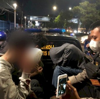 Hendak Tawuran, 4 Pelajar Bawa Sajam Diamankan Polsek Tanjung Duren Jakarta Barat