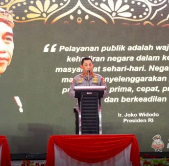 Resmikan Sarpras Kepolisian dan Solo Smart City, Kapolri Harap Pelayanan Publik Mudah dan Tak Berbelit-Belit