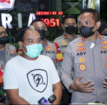 Komedian Azis Gagap Ramaikan Vaksinasi Malam Hari Bersama Polres Jakbar