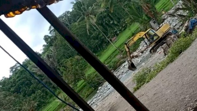 Aktivis Tambang Ilegal di Desa Anrang, kecamatan Rilau Ale, Bulukumba. (Dok. Pribadi)