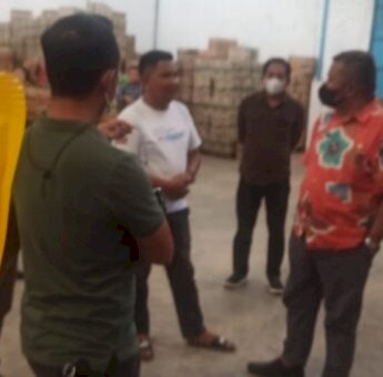 Polisi dan Dinas Perdagangan di Bulukumba Temukan Ratusan Stok Minyak Goreng Dalam Gudang