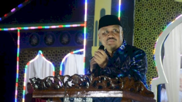 Bupati Pinrang Andi Irwan Hamid, memberikan sambutan saat penutupan Musabaqah Tilawatil Qur'an (MTQ), Kamis (17/02/2022). (Istimewa)