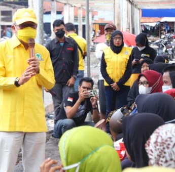 Golkar Sulsel Turun Langsung Bantu Korban Kebakaran Pasar Sentral Sinjai
