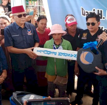 RMS Tepati Janjinya Berikan Motor, Tangisan Penjual Kue Keliling di Parepare Pecah