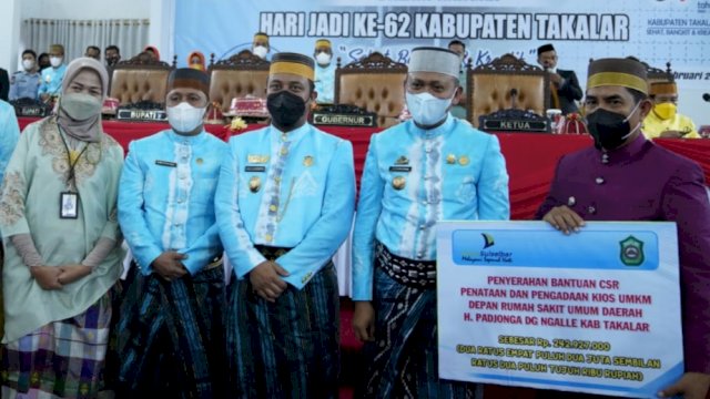 Plt Gubernur Sulsel, Andi Sudirman Sulaiman saat menghadiri rapat Paripurna DPRD Takalar untuk memperingati HUT ke-62 Kabupaten Takalar, Kamis (10/2/2022). Foto: Humas Pemprov Sulsel