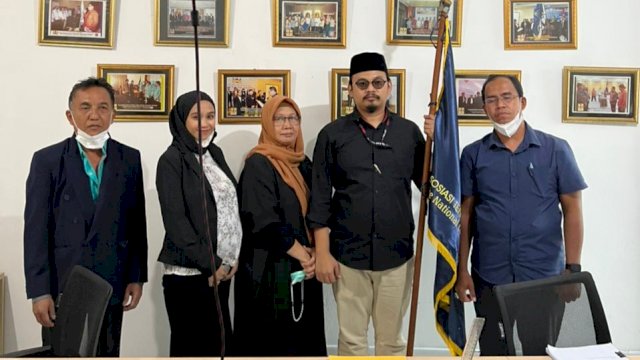 Plt Ketua Umum BPN ATAKNAS Nurtanio Saputra Takdir, S.AK (kedua dari kanan)