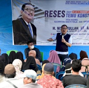 Rusak Parah, Wakil Ketua DPRD Sulsel Soroti Kondisi Jalan Poros Barru-Soppeng