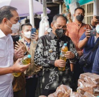Menteri Perdagangan Janji Selesaikan Persoalan Minyak Goreng Kemasan di Sulsel