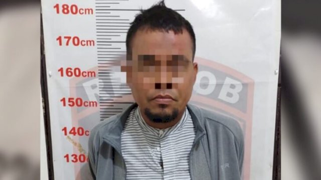 Pelaku spesialis pencurian di perumahan dan kamar kost berinisial AH dibekuk Tim Jatanras Polres Gowa. (Ist)
