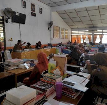 Tentukan Kelulusan Siswa Kelas XII, Dewan Guru SMKN 1 Palopo Gelar Rapat