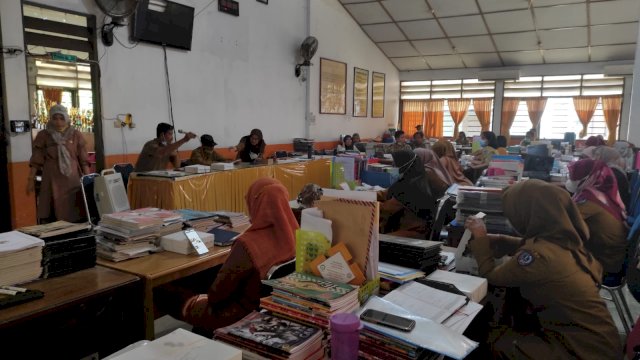 Guru SMKN 1 Palopo Rapat Bulanan Bahas Kelulusan Siswa, 
